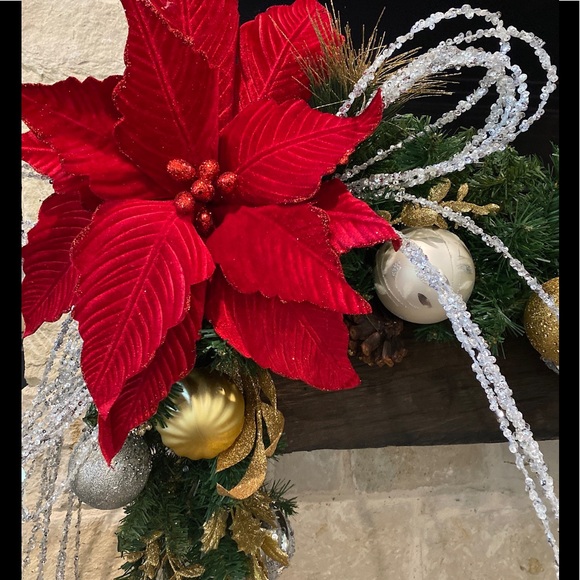 Sequin Loop Spray - Floral - Picture 4 of 7